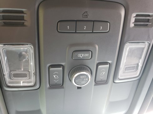 Used 2024 GMC Yukon AT4 image 22