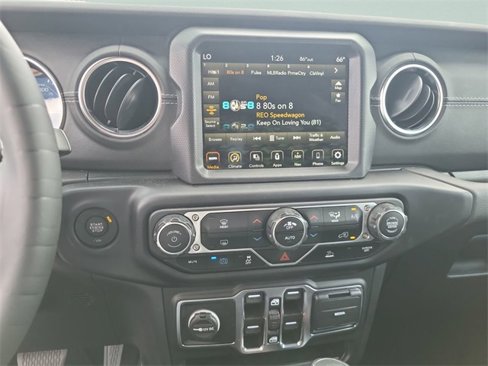 Used 2022 Jeep Wrangler Unlimited Sahara image 22