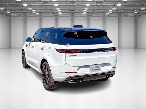 New 2025 Land Rover Range Rover Sport Dynamic SE image 3