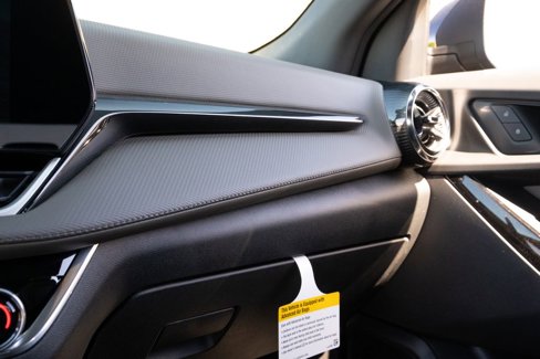 New 2026 Chevrolet Equinox LT w/ Convenience Package II image 29