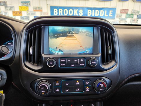 Used 2017 GMC Canyon SLE w/ All Terrain Package image 12