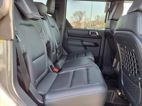 New 2025 Ford Bronco Badlands image 7