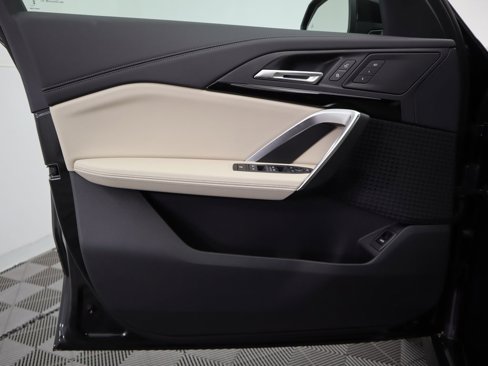 Used 2025 BMW X1 xDrive28i w/ Technology Package image 26