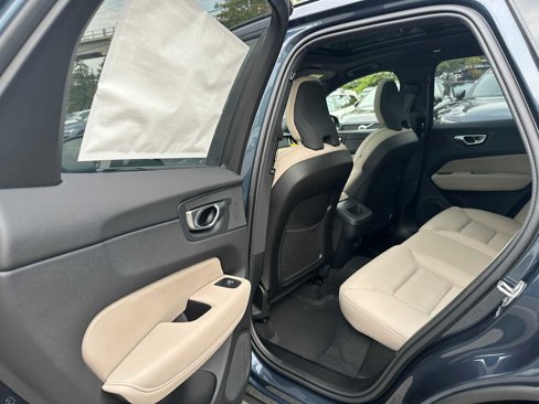 New 2026 Volvo XC60 B5 Plus w/ Protection Package Premier image 16