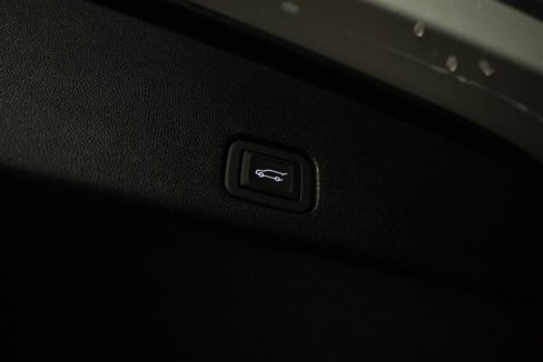 Used 2024 Acura ZDX A-Spec image 8