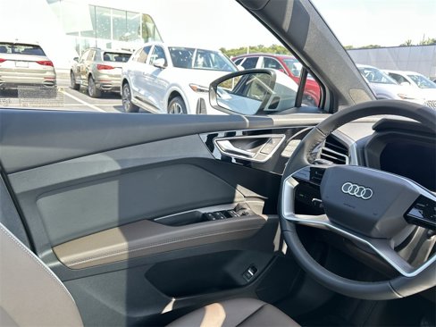 New 2025 Audi Q4 e-tron Premium Plus image 15