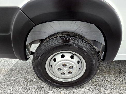 Used 2023 RAM ProMaster 2500 image 17