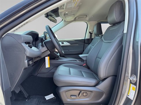 New 2025 Ford Explorer Active w/ Active Comfort Package image 9