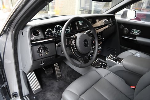 Certified 2022 Rolls-Royce Phantom Sedan image 12