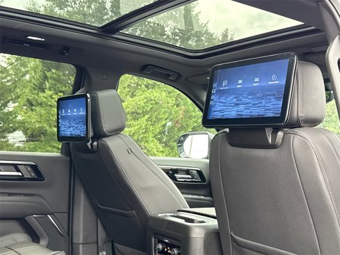 New 2026 Chevrolet Suburban High Country image 14