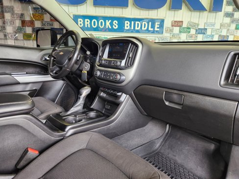 Used 2019 Chevrolet Colorado LT w/ LT Convenience Package image 2