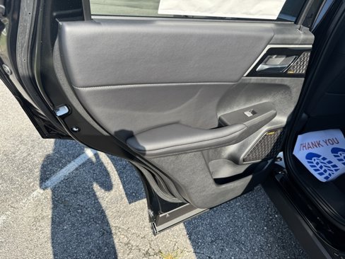 New 2025 Mitsubishi Outlander SE image 31