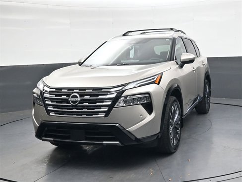 New 2026 Nissan Rogue Platinum image 9