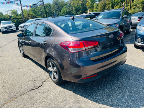 Used 2018 Kia Forte LX w/ LX Popular Package image 4