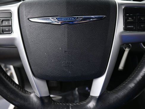 Used 2013 Chrysler 200 Touring image 27