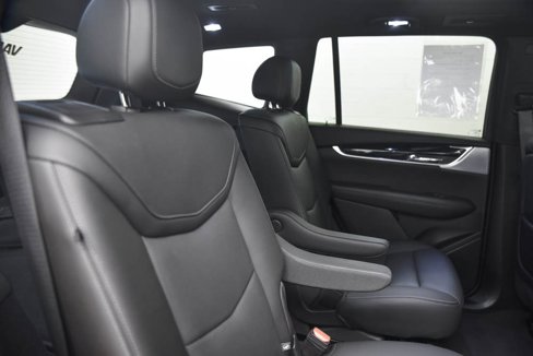 Used 2024 Cadillac XT6 Premium Luxury w/ Technology Package image 14