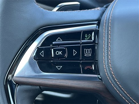 New 2025 Jeep Grand Cherokee Summit image 21