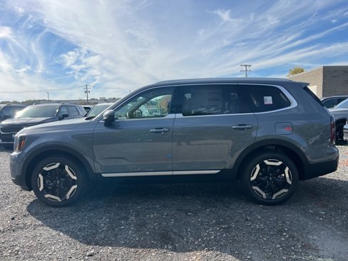 New 2025 Kia Telluride EX image 2