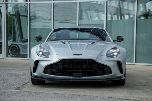 New 2026 Aston Martin V8 Vantage Coupe image 6