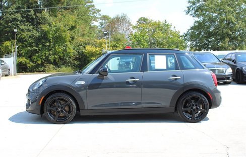 Used 2019 MINI Cooper S w/ Signature Upholstery Package image 4