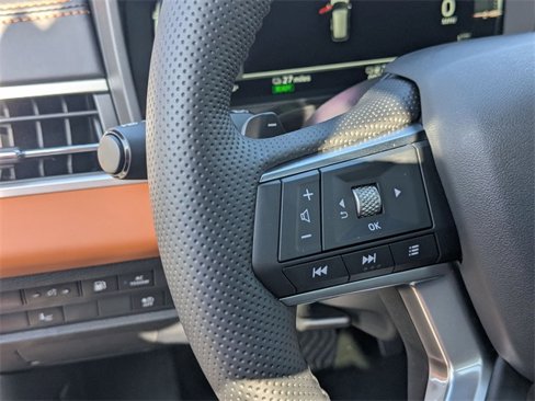 New 2025 Mitsubishi Outlander SEL image 13