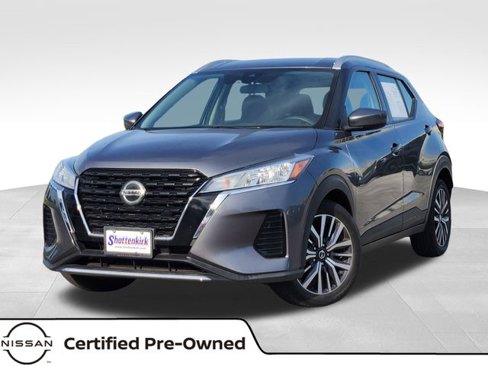 Certified 2021 Nissan Kicks SV image 1