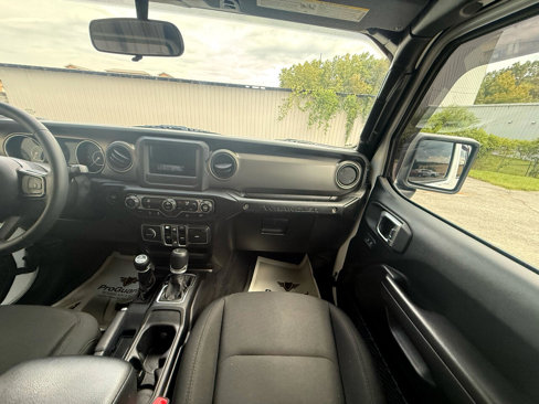 Used 2020 Jeep Wrangler Unlimited Sport image 14