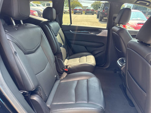 Used 2020 Cadillac XT6 Premium Luxury image 15