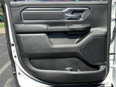 New 2026 RAM 1500 4x4 Crew Cab image 36