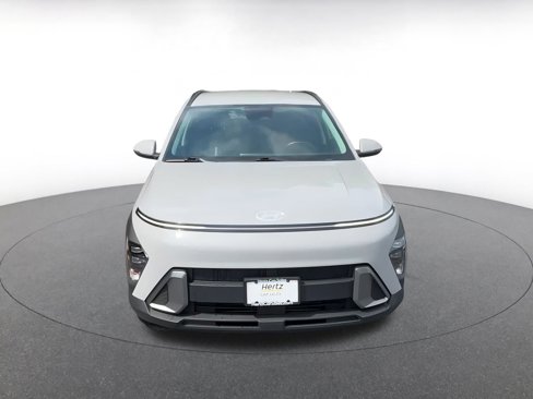 Used 2025 Hyundai Kona SEL image 4