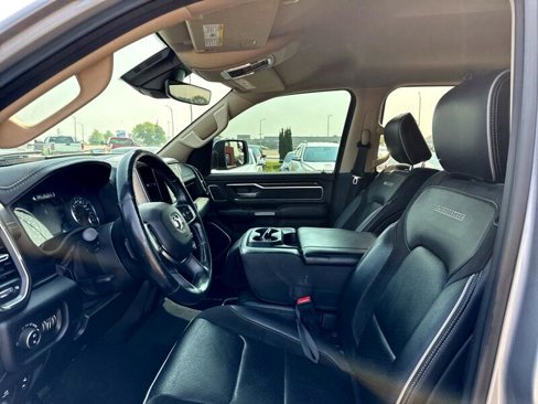 Used 2019 RAM 1500 Laramie image 13