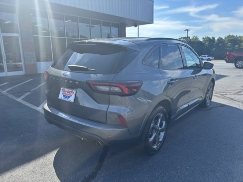 Used 2023 Ford Escape ST-Line w/ Tech Pack #1 image 7