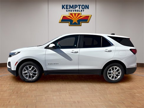 Used 2024 Chevrolet Equinox LT image 3
