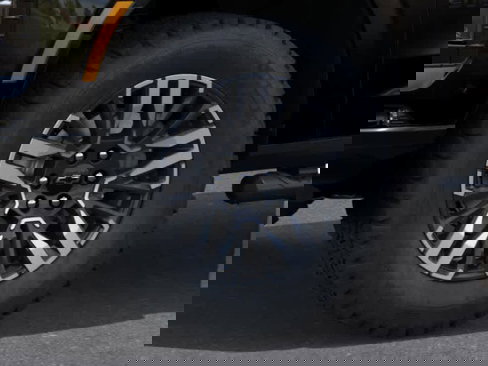 New 2026 Chevrolet Suburban Z71 image 9