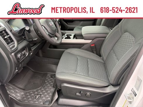 New 2026 RAM 1500 4x4 Crew Cab image 11