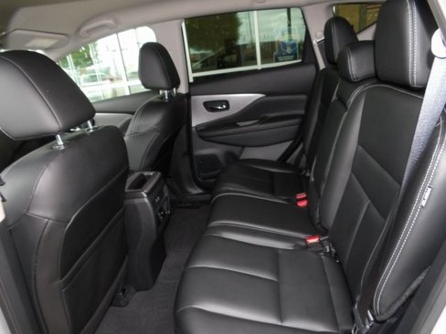 Certified 2024 Nissan Murano SV w/ SV Midnight Edition Package image 21