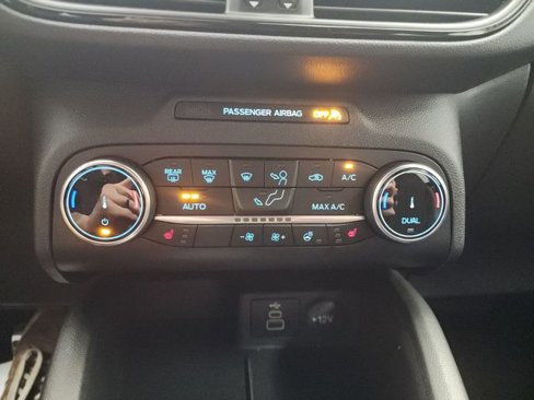 Used 2024 Ford Escape ST-Line image 27