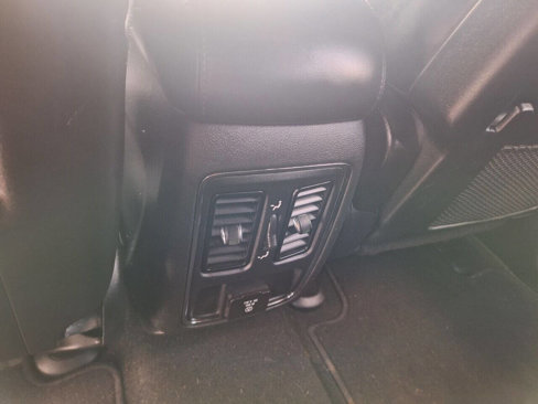 Used 2021 Jeep Grand Cherokee Laredo X image 18