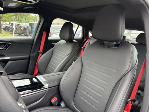 New 2026 Mercedes-Benz GLC 43 AMG 4MATIC Coupe image 9