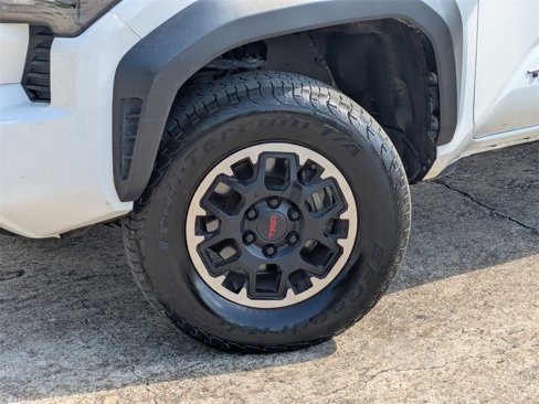 Used 2024 Toyota Tacoma TRD Off-Road image 29