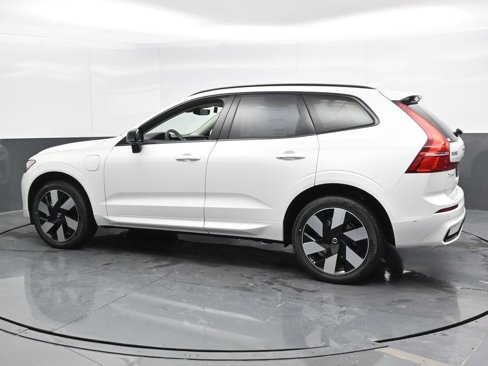 New 2025 Volvo XC60 T8 Plus w/ Protection Package Premier image 7