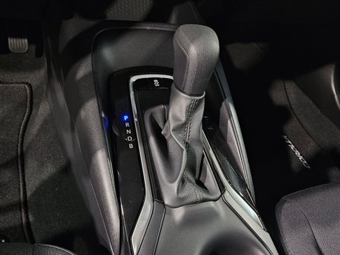 New 2025 Toyota Corolla LE image 18