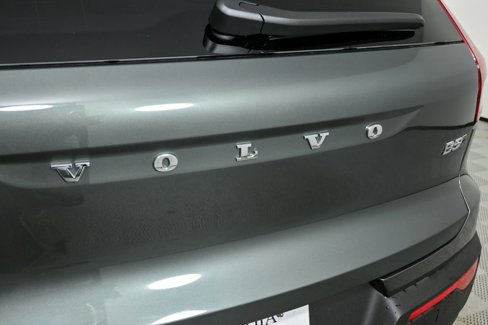 New 2026 Volvo XC40 B5 Ultra w/ Climate Package image 38