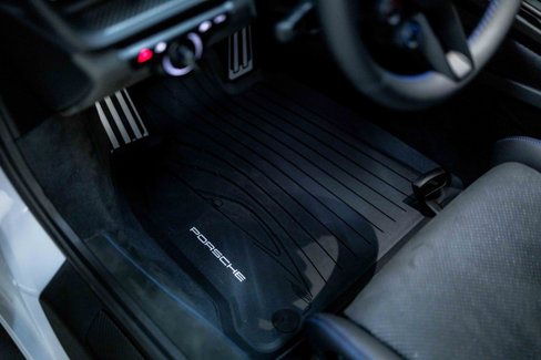 Used 2025 Porsche 911 GT3 RS image 49