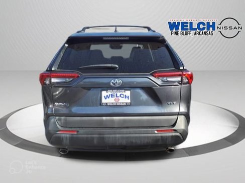 Used 2021 Toyota RAV4 XLE image 4