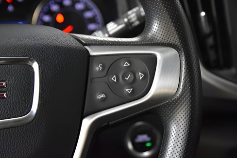 Used 2024 GMC Terrain SLE image 20