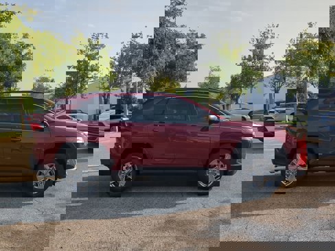 New 2025 Toyota RAV4 LE image 4