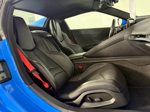 Used 2025 Chevrolet Corvette Stingray Convertible w/ 1LT image 16