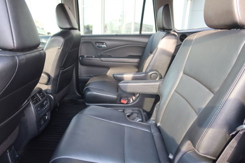 Used 2019 Honda Pilot Touring image 16