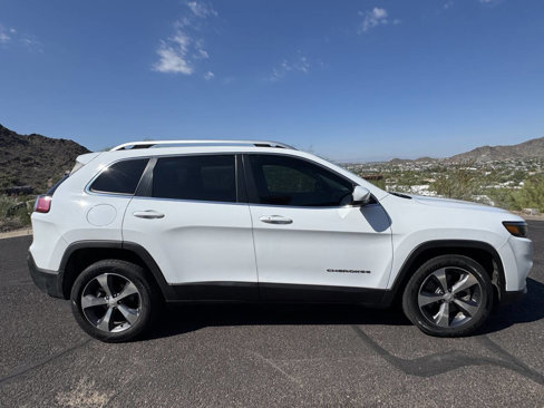 Used 2019 Jeep Cherokee Limited w/ Trailer Tow Group image 4